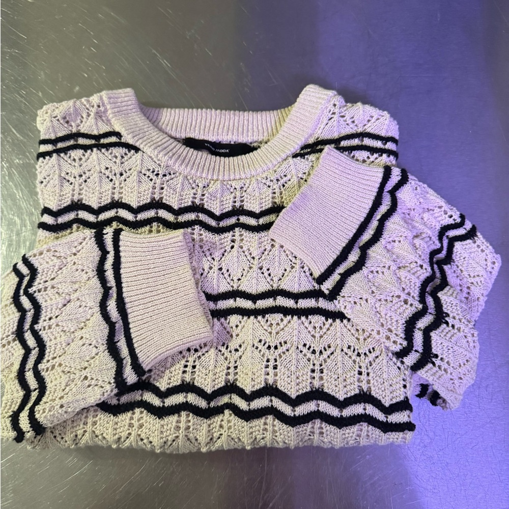 Striped Cream and Black Sweater! Vera Moda brand! Super sharp staple! - Picture 5 of 6